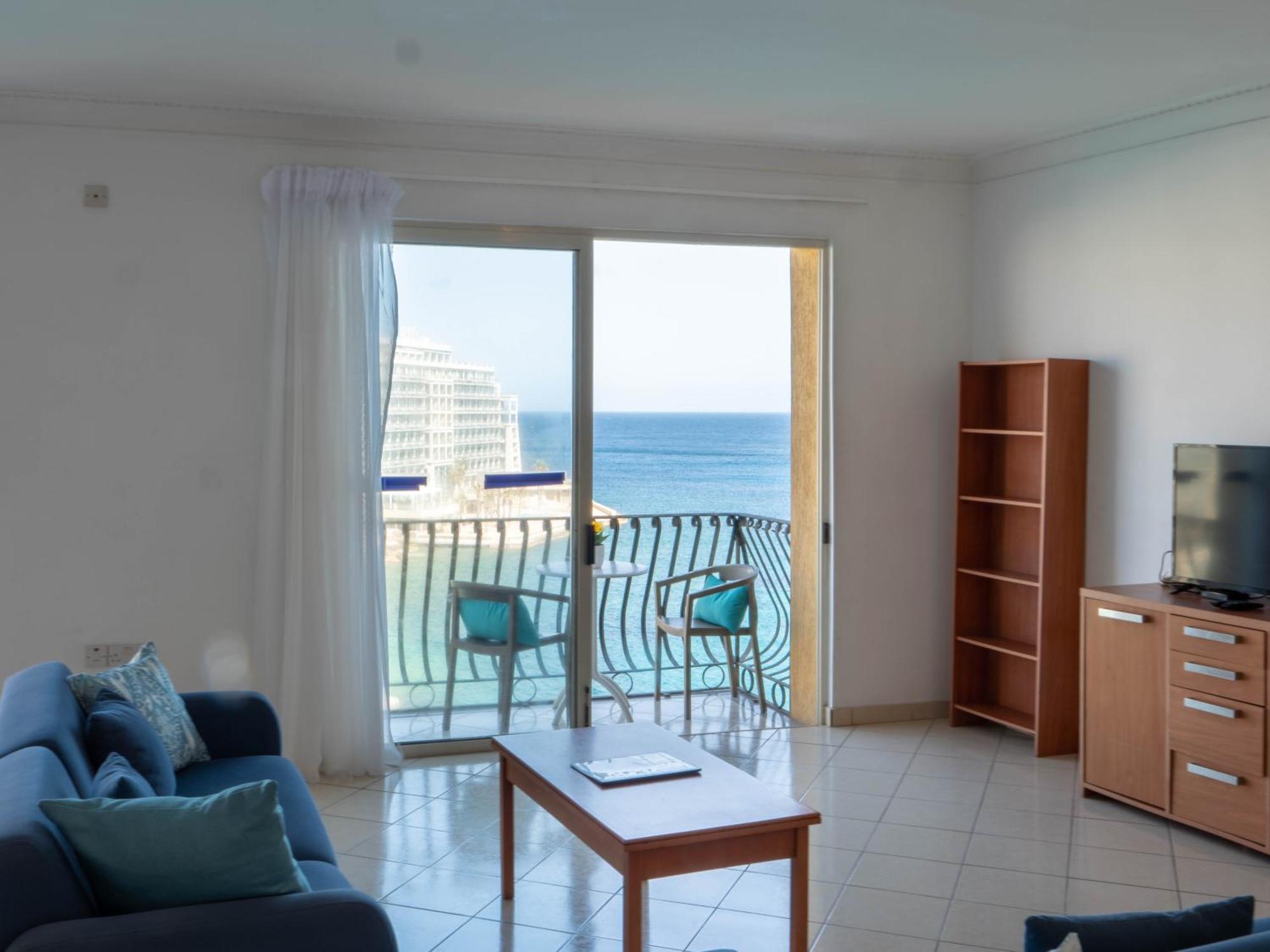 Morina Court - Seaview Apartments And Penthouse In St Julians By Shortletsmalta Saint Julian's Luaran gambar