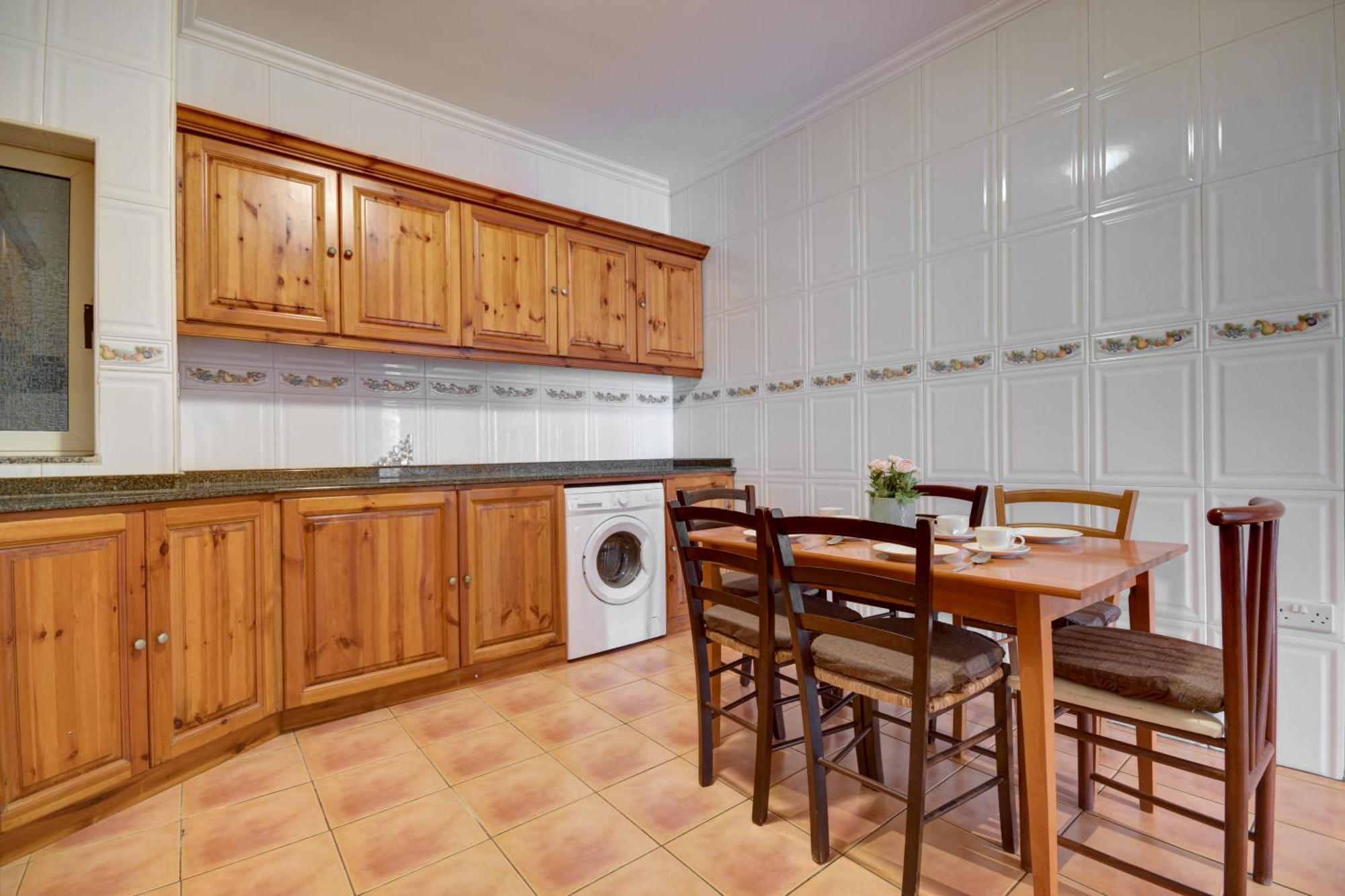 Morina Court - Seaview Apartments And Penthouse In St Julians By Shortletsmalta Saint Julian's Luaran gambar